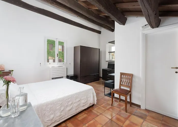 Luxury Heritage Penthouse - Navona *