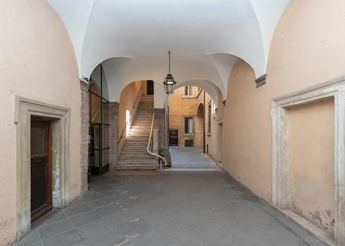 Luxury Heritage Penthouse - Navona