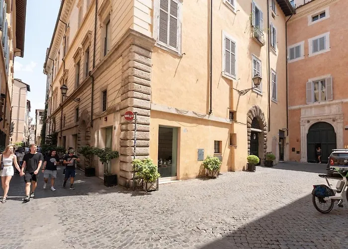 Luxury Heritage Penthouse - Navona Apartment